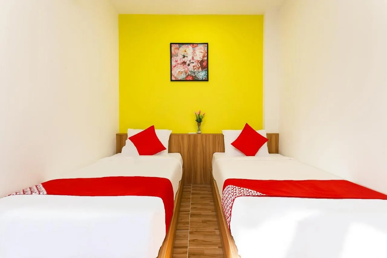Oyo 658 Euro Gold House And Coffee Hotel Da Nang 2*,  Vietnam