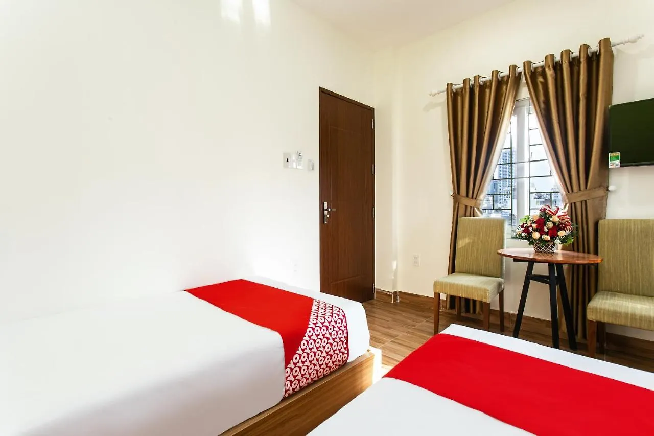 **  Oyo 658 Euro Gold House And Coffee Hotel Da Nang Vietnam